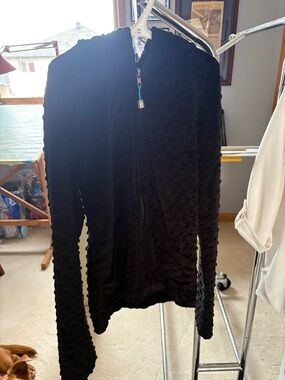 Women’s Black Textured Zip-Up Hoodie Jacket